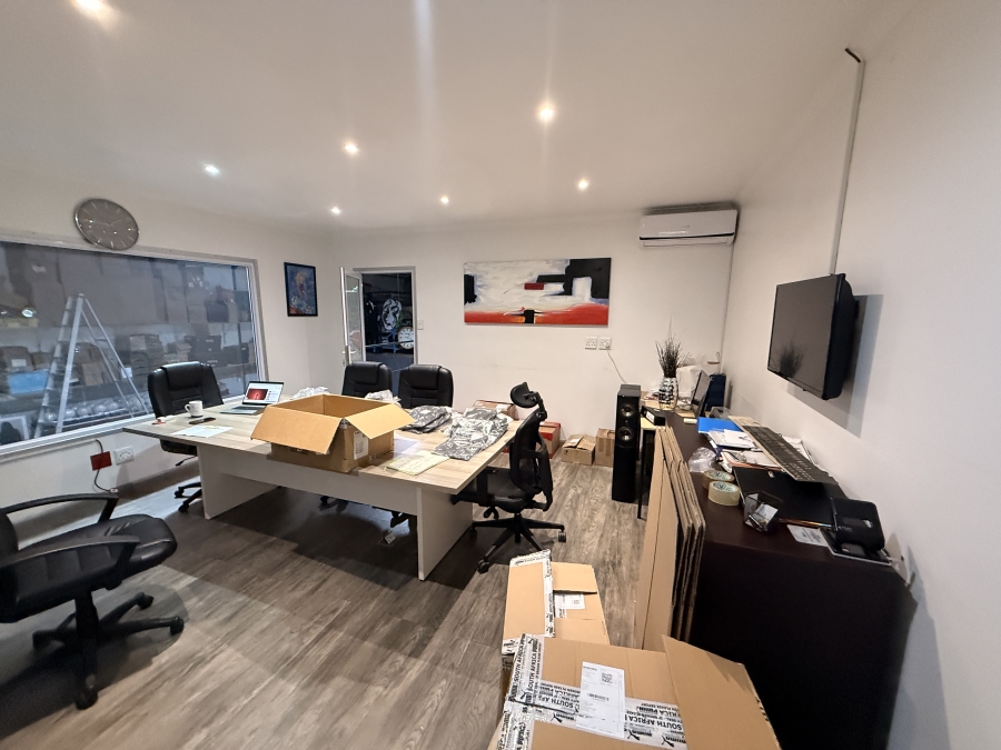 To Let Commercial Property for Rent in Parow Industrial Western Cape